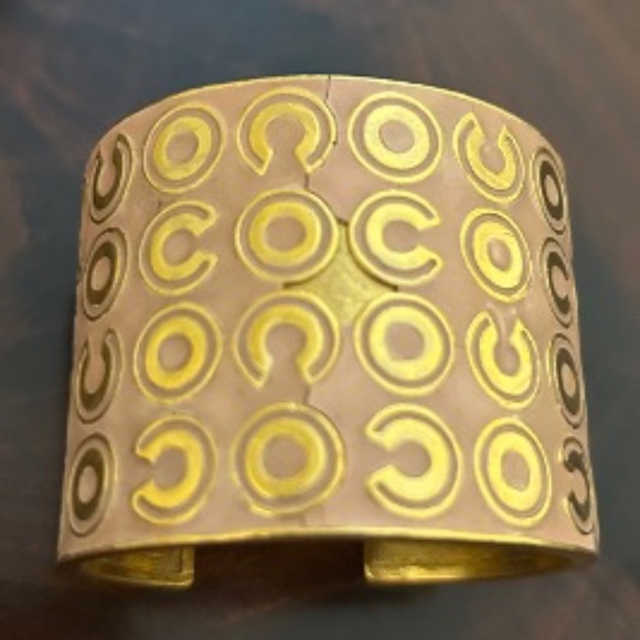 Elegant Authentic Chanel Cuff Bracelet - Picture 7 of 12